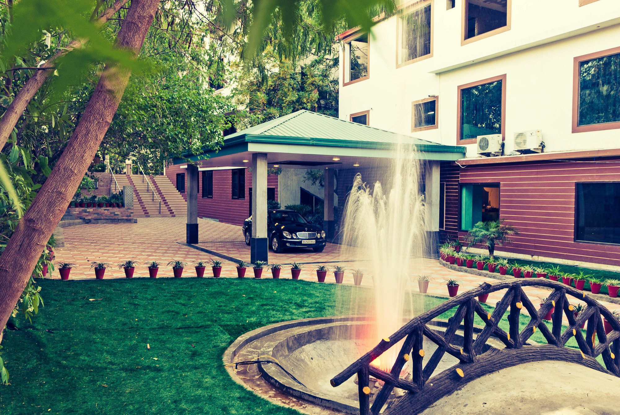 The Byke Grassfield Resort With Outdoor Pool, Shyam Nagar, Jaipur Divisione di Jaipur Esterno foto